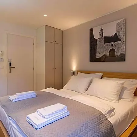 Apartment Old Town U Nikse